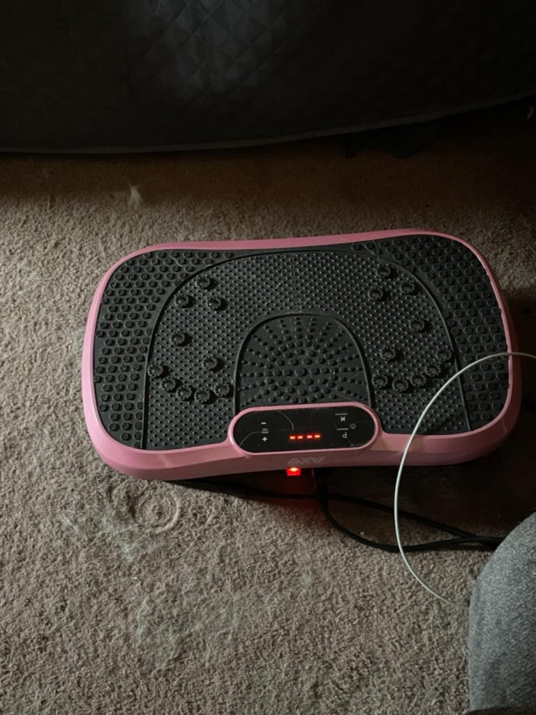 After 15 minutes of using it. It really feels like I've been walking or a slight jog. I feel the vibrations all the way up to my lower back when standing straight. I love that I can use the programmed speed setting or do it manually. Bluetooth connected with ease too. Ms. Temidola Abuja ⭐⭐⭐⭐